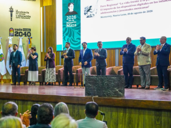 Mario Delgado y Samuel García inauguran foro sobre uso de dispositivos digitales en escuelas